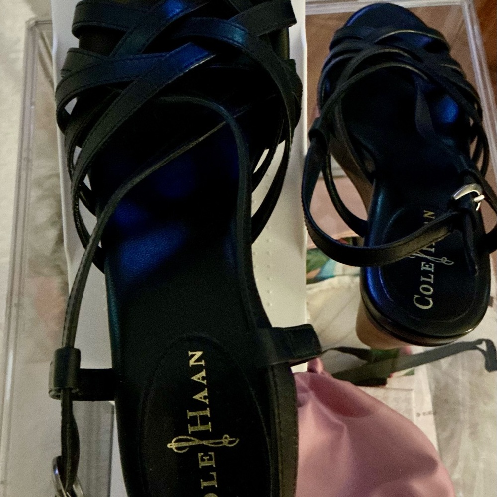 Cole Haan Black Leather Wedge Sandals | Women’s 6.5 B | EUC - Picture 5 of 5